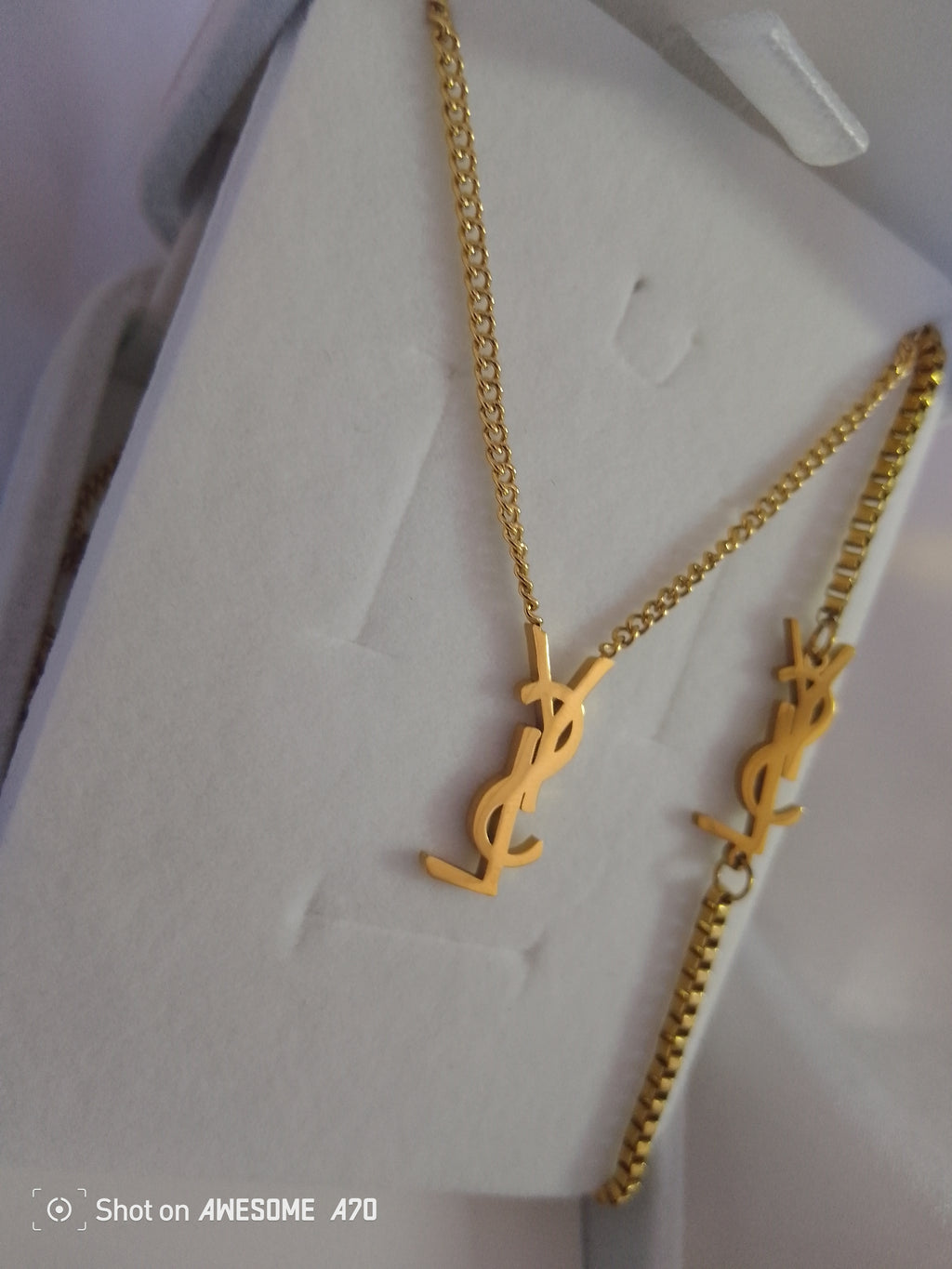Set Bijoux Élégance YSL (Collier & Bracelet)